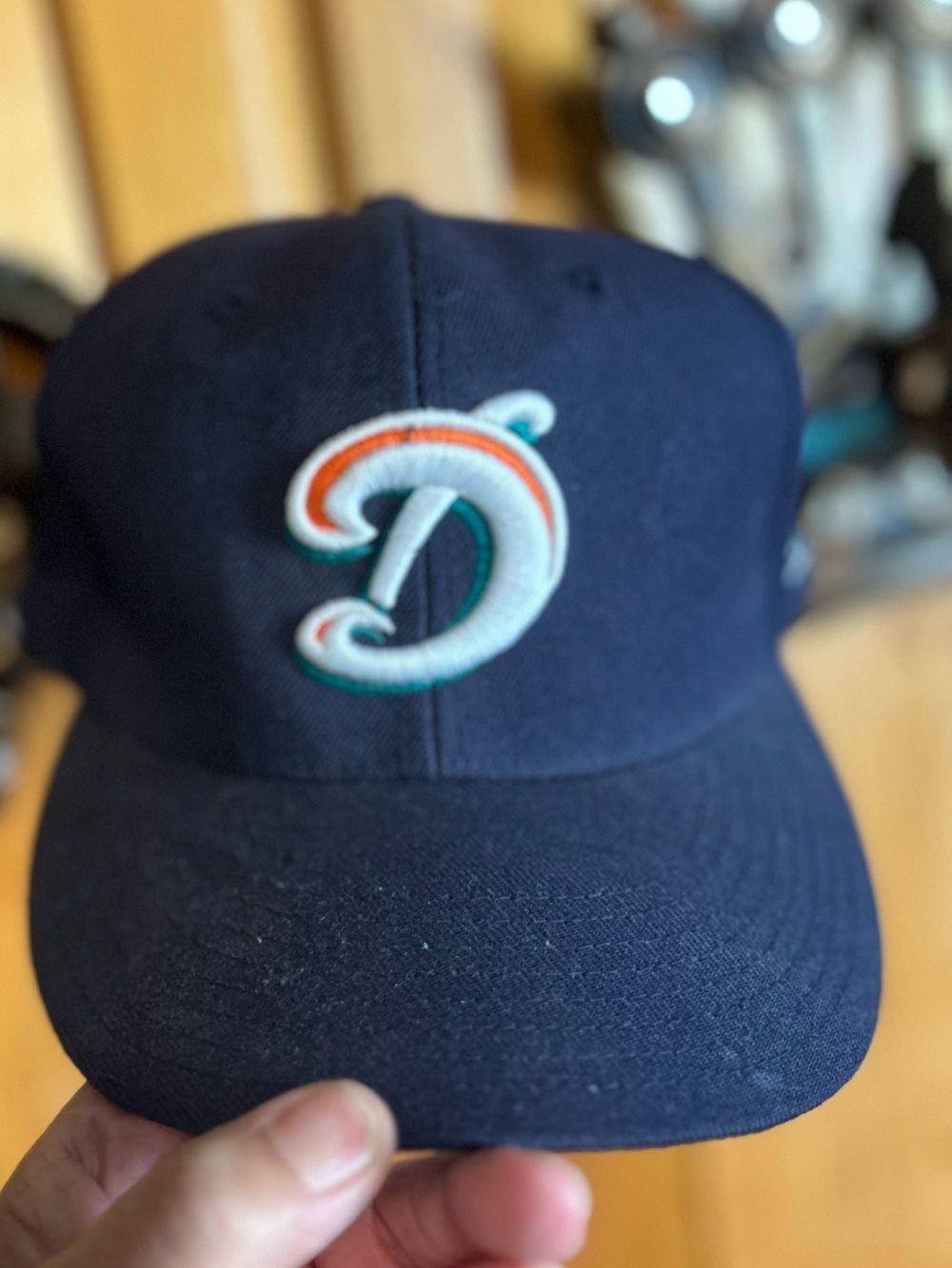 VINTAGE navy blue Miami Dolphins NFL REEBOK fitted baseball cap